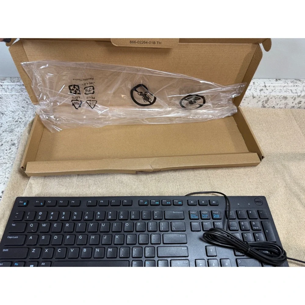 Dell KB216 Wired Multimedia Keyboard Black Chiclet Keys USB New Open Box
